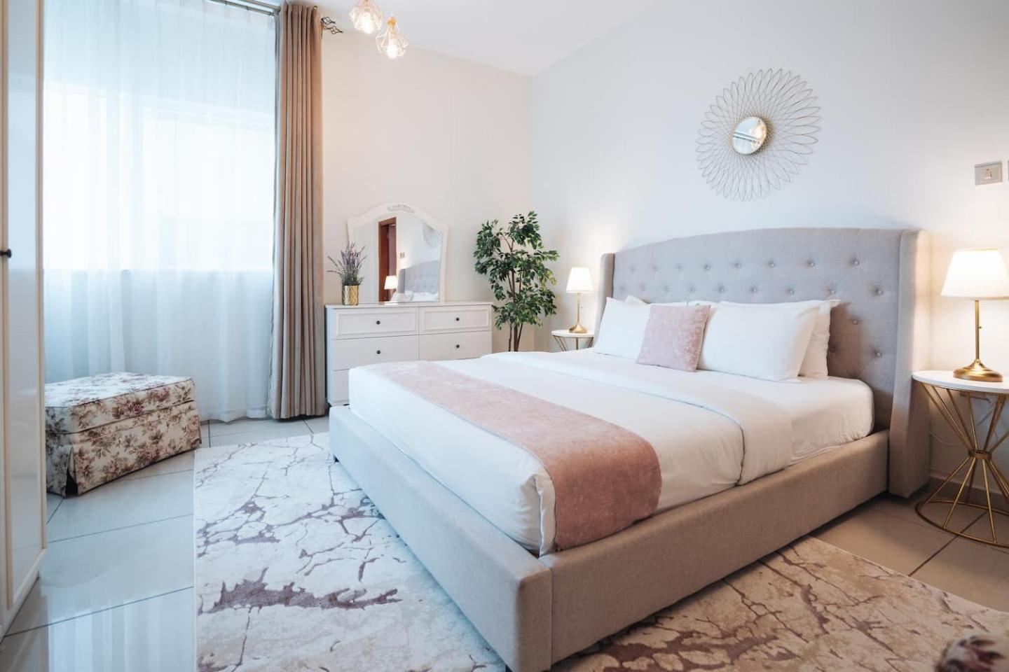 Charming Warm Suite With Amazing Views Of The City Dubai Exterior foto