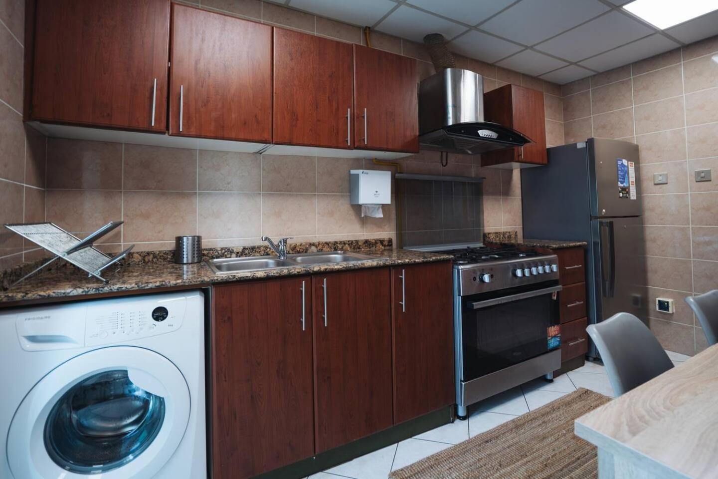 Charming Warm Suite With Amazing Views Of The City Dubai Exterior foto